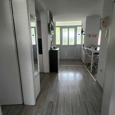 Apartmán Cosy And Spacious Family In *